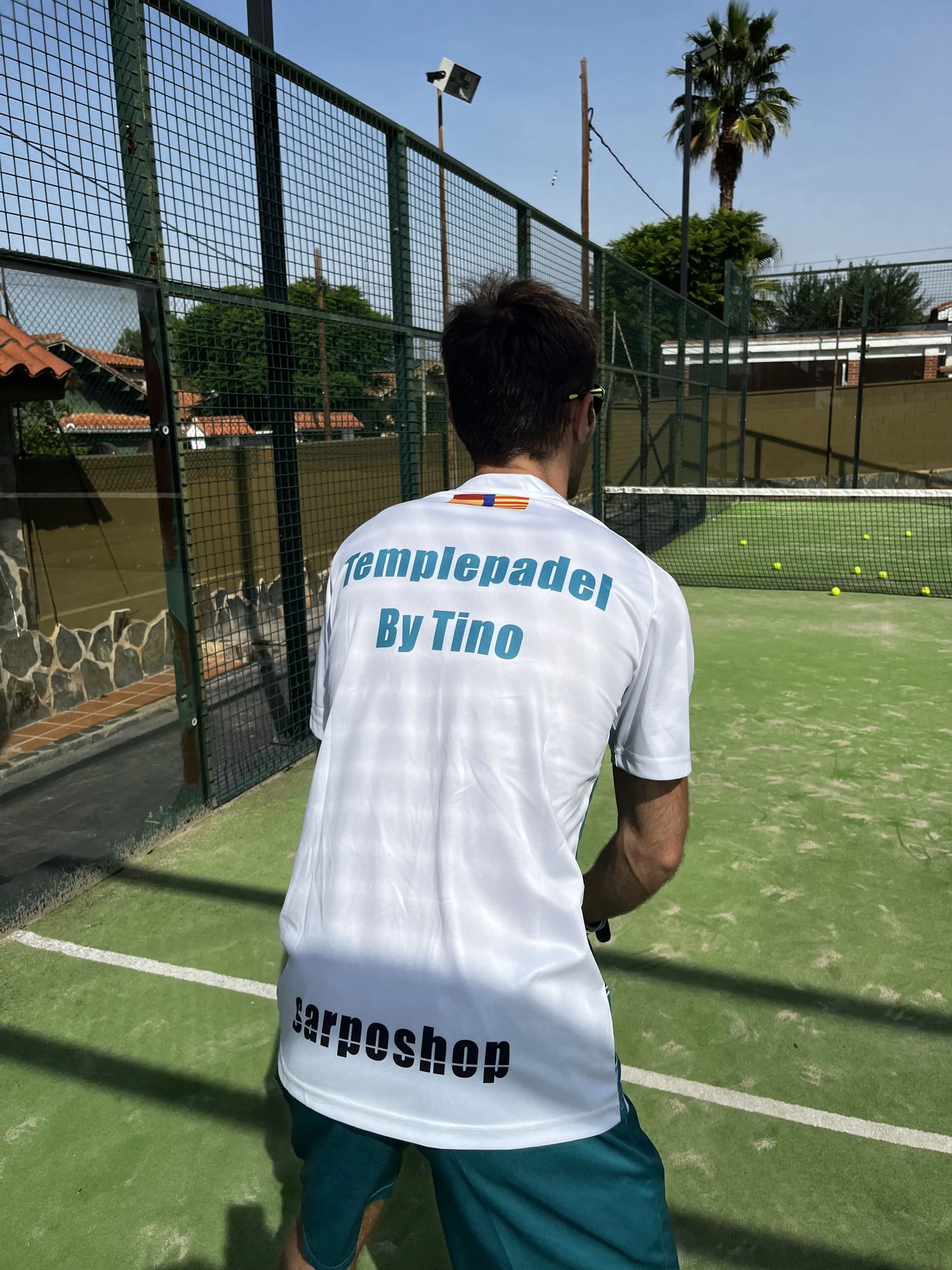 Camiseta de Pádel Blanca y Turquesa Geométrica - Sarposhop