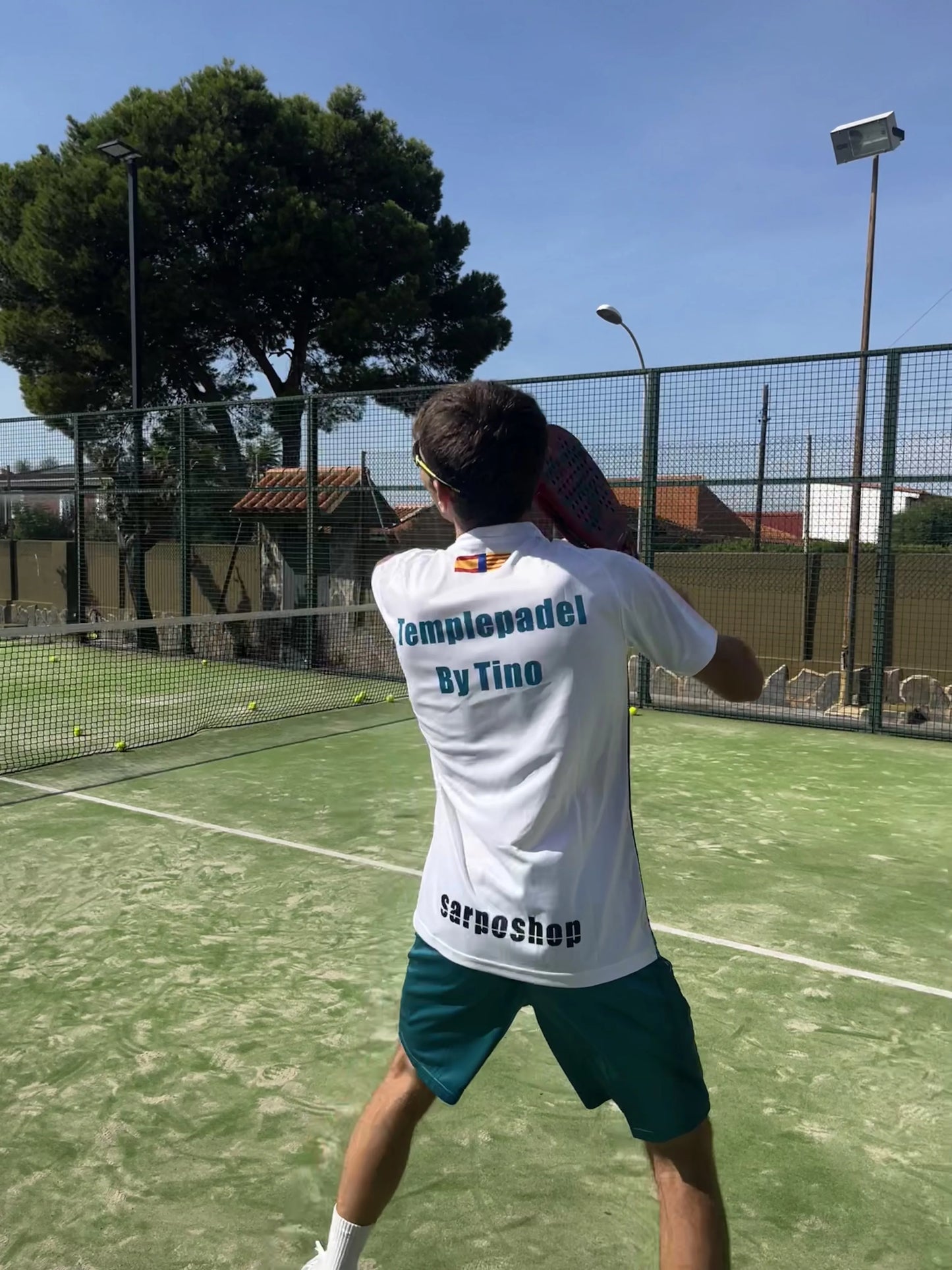 Camiseta de Pádel Blanca y Turquesa Geométrica - Sarposhop